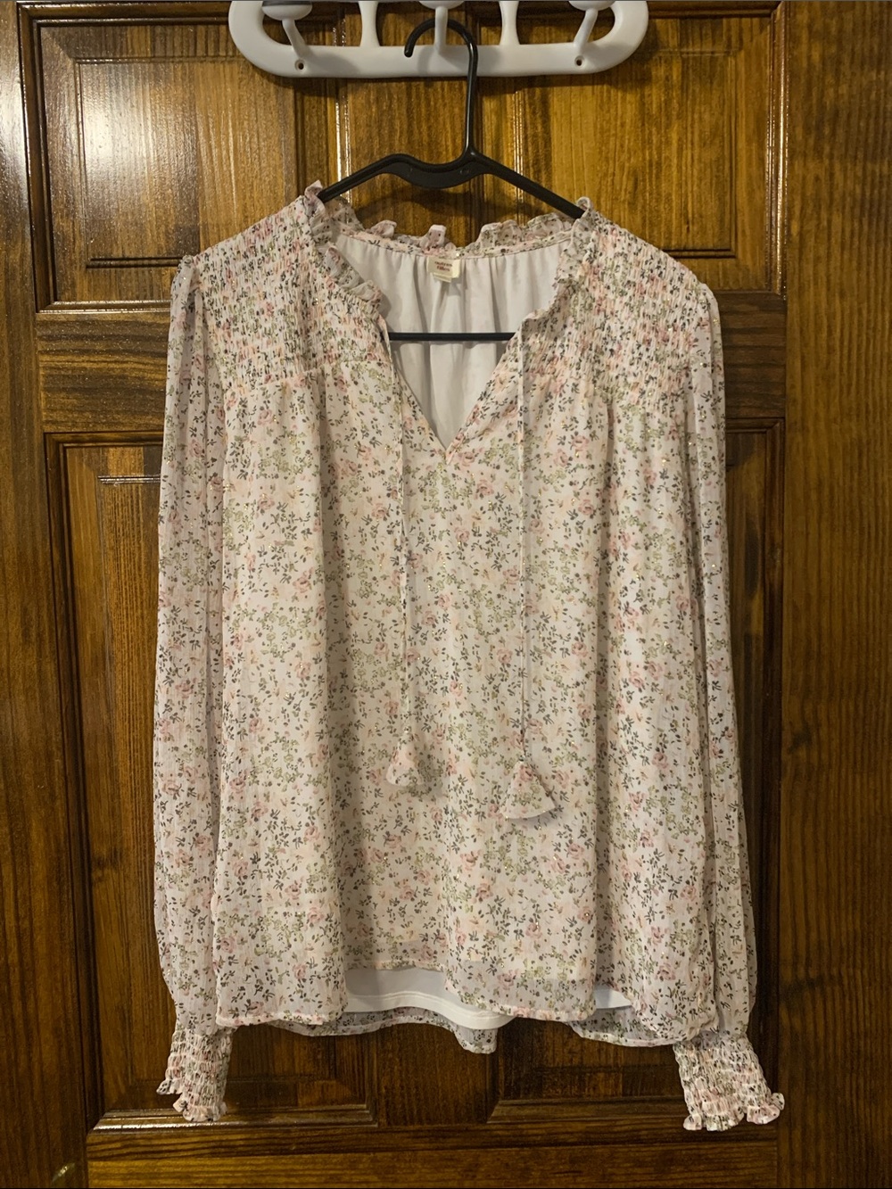 Light pink floral long sleeve top - Picture 3 of 6